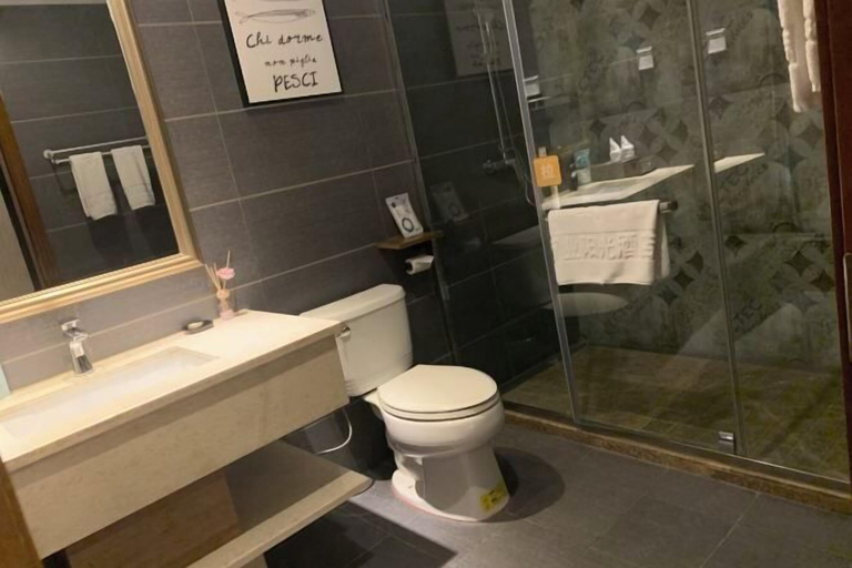 Bathroom 2, Renshou Wanye Sunshine Hotel, Meishan