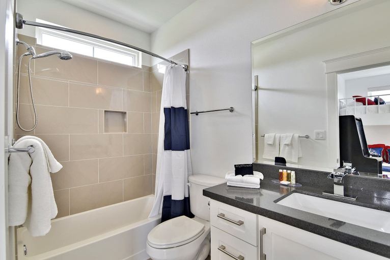 Bathroom, Wine Down by Ryson Vacation Rentals, Galveston