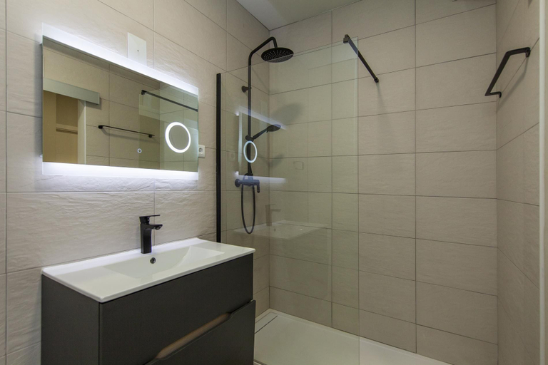 Bathroom 4, A15- Cliffside Beach Apartment by Dreamalgarve, Lagos