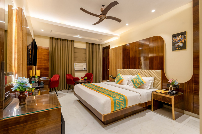 Bedroom 3, Hotel Vanson Villa, City Centre - With Free Airport & Train Station Pickup, Delhi