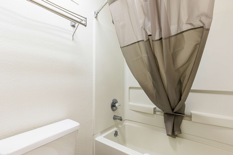 Bathroom 4, Motel 6 Covington, Tipton