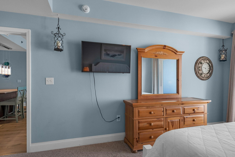 Bedroom 2, Laketown Wharf 1626, Bay