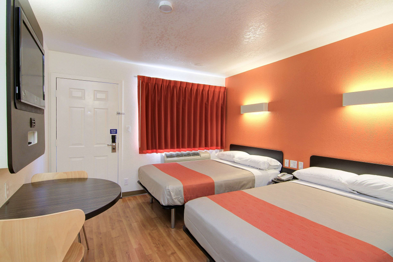 Bedroom 3, Motel 6 Old town Scottsdale/Fashion Square, Maricopa