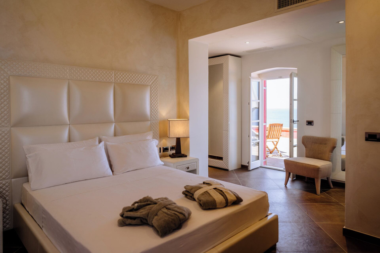 Bedroom 5, Faro di Punta Fenaio, Grosseto