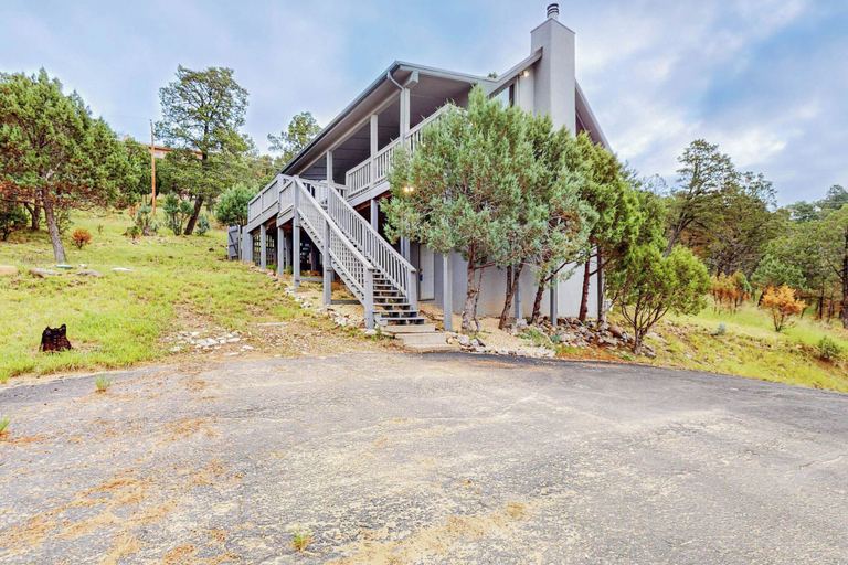 Exterior & Views 2, Sierra Escape, Lincoln