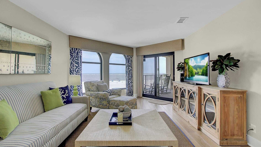 Others 4, 417 Seascape by Avantstay Beachfront Condo w/ Communal Pool Access, Charleston