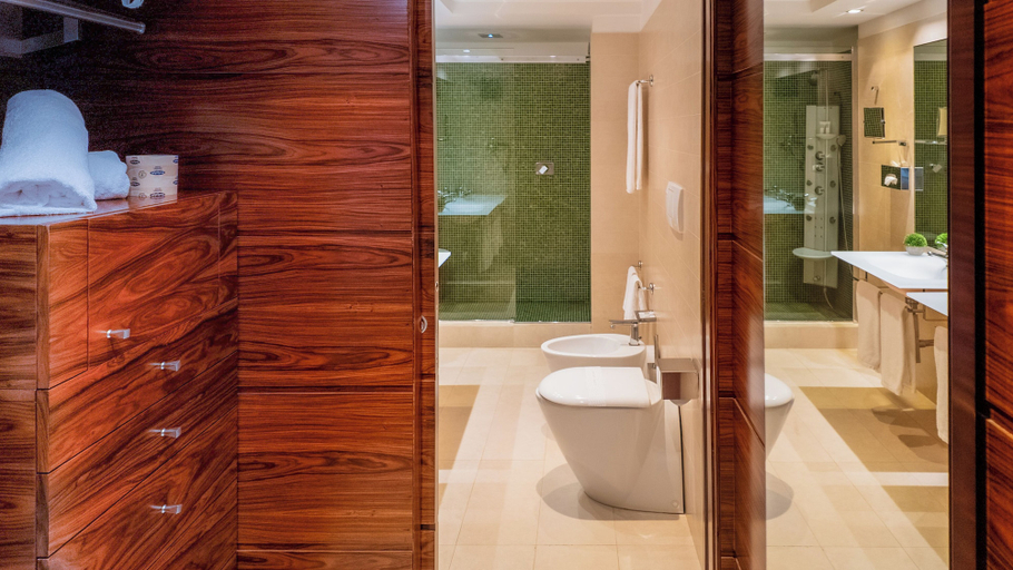 Bathroom 5, Hotel Roma Aurelia Antica, Rome