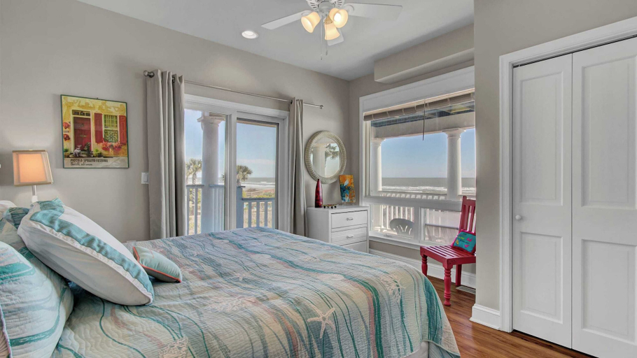 Bedroom 5, 502 Ocean Blvd by Avantstay Beachfront w/ Pool & Ocean Views!, Charleston