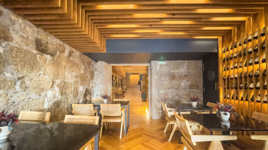 Food & Drinks 5, PIPADOURO by YoursPorto, Porto