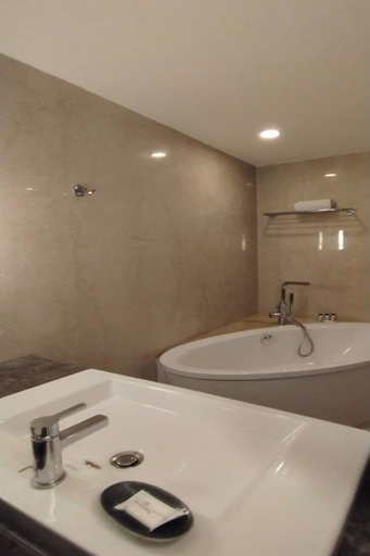 Bathroom 5, The Anya Hotel, Gurgaon, Gurgaon