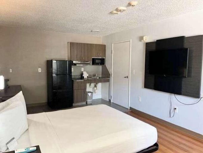 Bedroom 2, Studio 6 Extended Stay - Austin, TX - Midtown, Travis