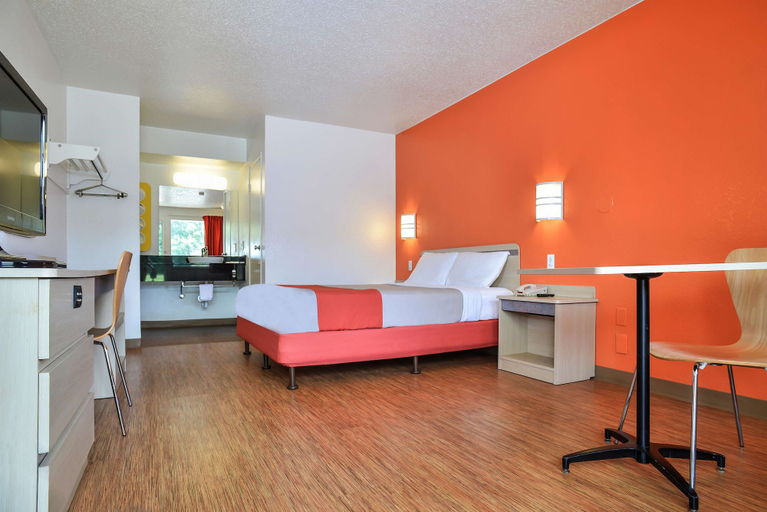 Bedroom 3, Motel 6 Saint Joseph, MO, Buchanan