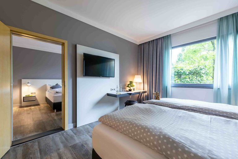 Bedroom 3, Coffee Fellows Hotel Leipheim Süd, Günzburg