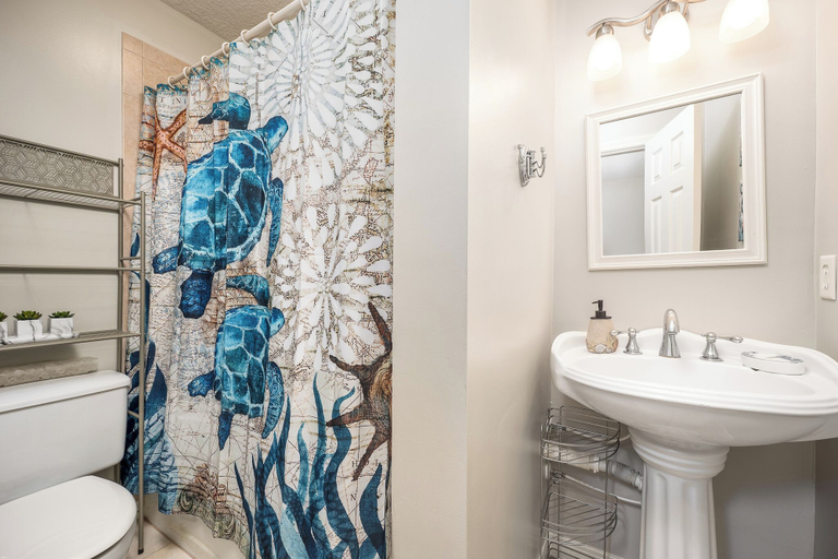 Bathroom 4, Summerhouse by Distinctive Beach Rentals, Saint Johns