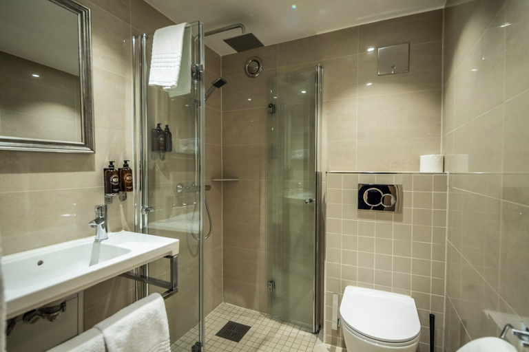 Bathroom 3, Hotell Refsnes Gods - by Classic Norway Hotels, Moss