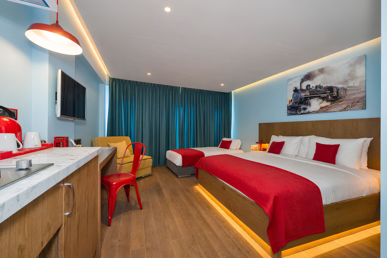 Bedroom 2, Taksim Nis Hotel, Beyoğlu