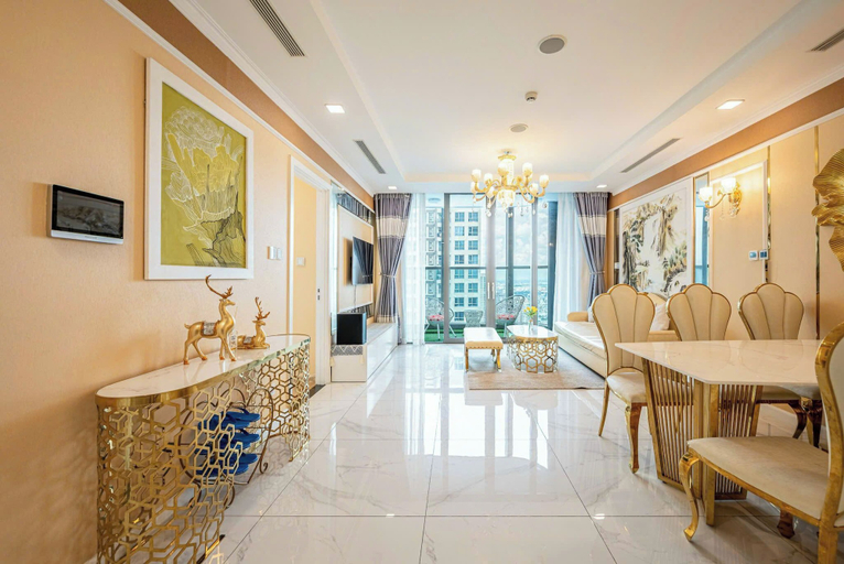 Food & Drinks 5, Vinhomes Central Park, Bình Thạnh