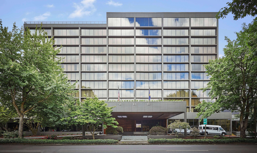 Exterior & Views 2, Graduate by Hilton Eugene, Lane