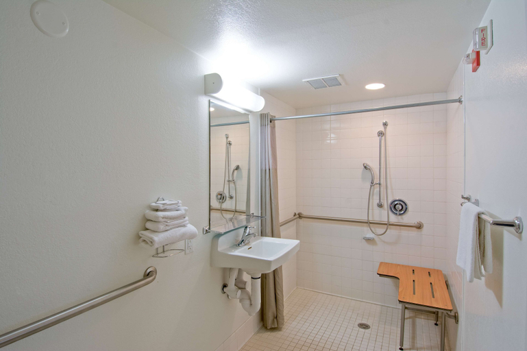 Bathroom 4, Motel 6 Redding South, Shasta
