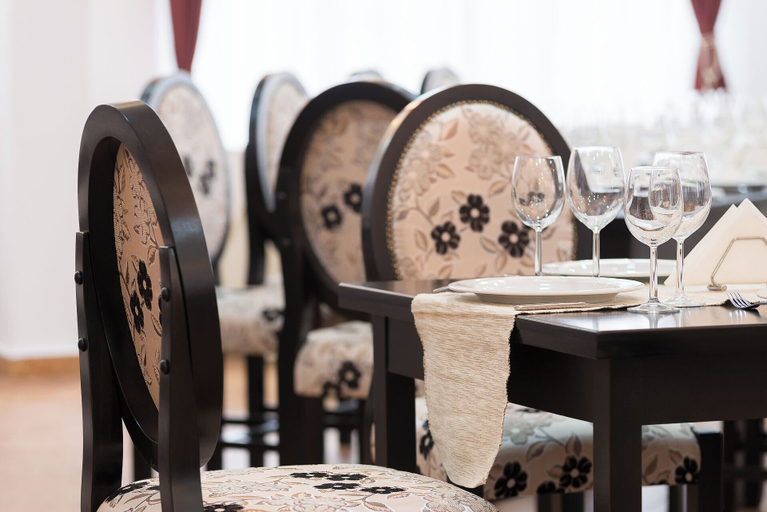 Food & Drinks 5, Hotel Athos Rmt, Cluj-napoca
