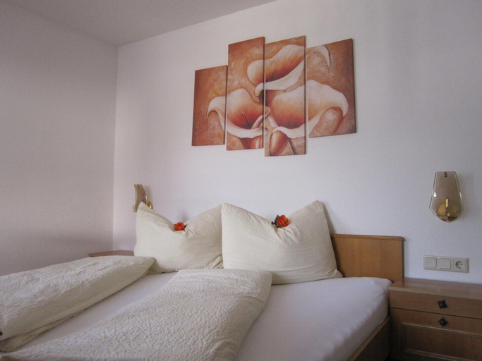 Room 3, Apartment in Kappl Including Silvretta Card, Landeck