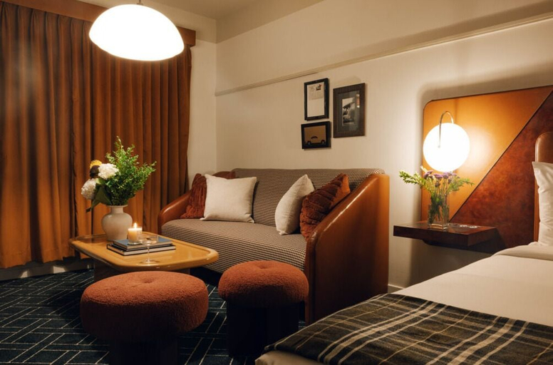Room 5, Caravan Court Hotel, Arlington