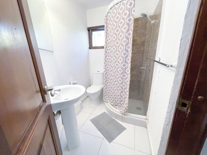 Bathroom 5, KORALES BEACH APARTMENTS, Salvaleon de Higuey
