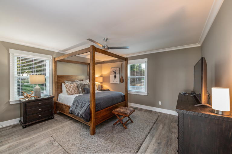 Interior 3, Lake Norman Playaway, Iredell