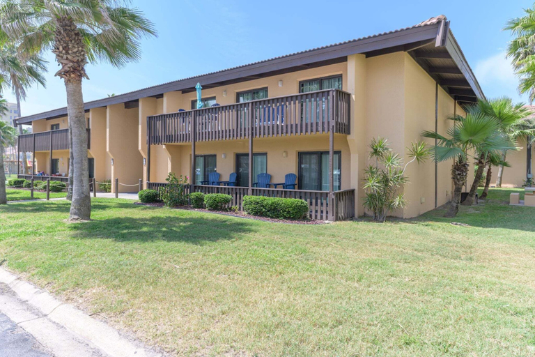 Exterior 3, Tiki 254 - Beachfront Getaway With Heated Pools 1 Bedroom Condo, Cameron