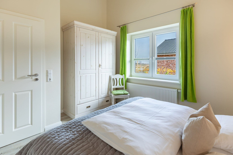 Room 1, Gemuetliches Exklusives Ferienhaus in Dagebuell, Nordfriesland