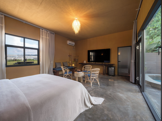 Room 3, Peacock Valley Hot Spring VILLA Resort, Xishuangbanna Dai