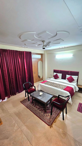 Room 4, Hotel Trident Dwarka, Delhi