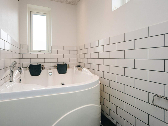 Bathroom 3, Comfy Holiday Home in Jutland near Sea, Tønder