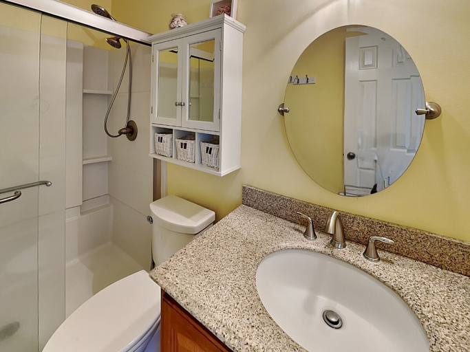 Bathroom 3, Bella Beach House by Topsail Realty, Onslow
