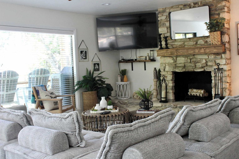 Interior 4, Shore Nuff, a Relaxing 4-bedroom Vacation Home on Canyon Lake, Comal