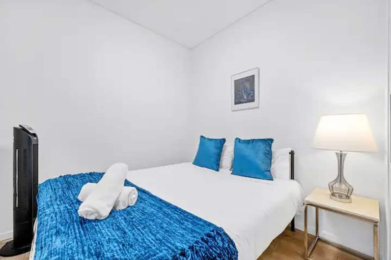 Room 3, Metawise BnB 2BR Near Airport Pool Gym Train, Sydney