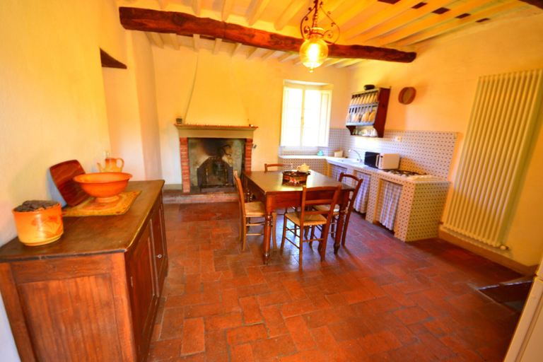 Others 2, Dreamy Cottage in Trebbio With Swimming Pool, Lucca