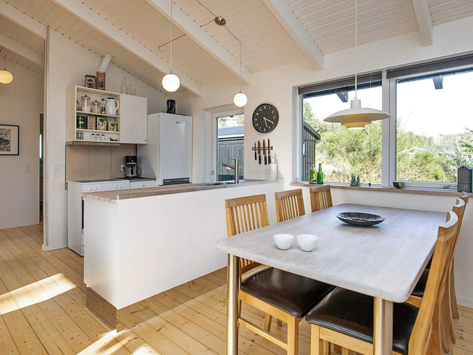Others 5, 4 Star Holiday Home in Lokken, Hjørring