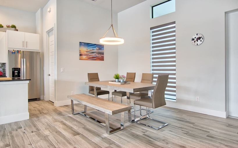 Interior 2, Villa Pearl, Lee