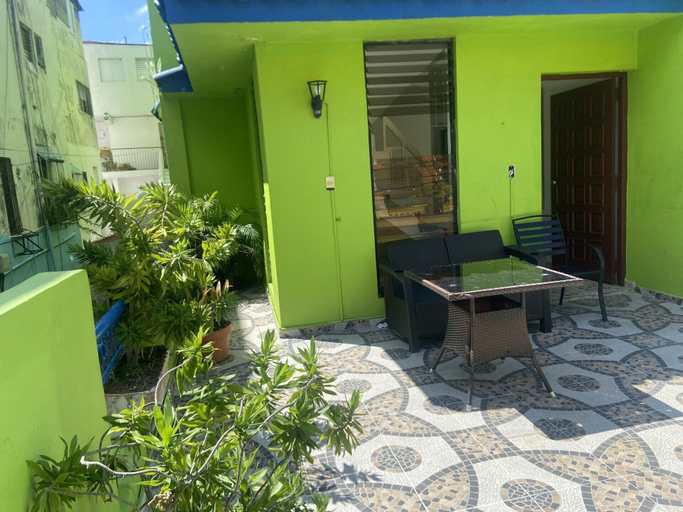 Outdoor dining, Casa gadlu hotel, Distrito Nacional