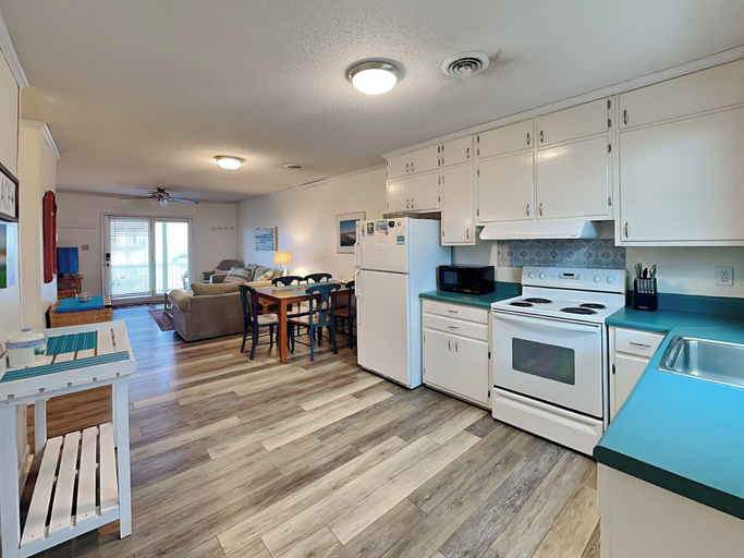 Others 5, Catch A Wave by Topsail Realty, Pender