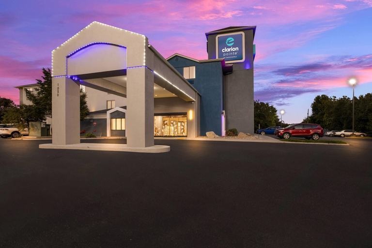 Exterior & Views 2, Clarion Pointe Sevierville-Pigeon Forge, Sevier