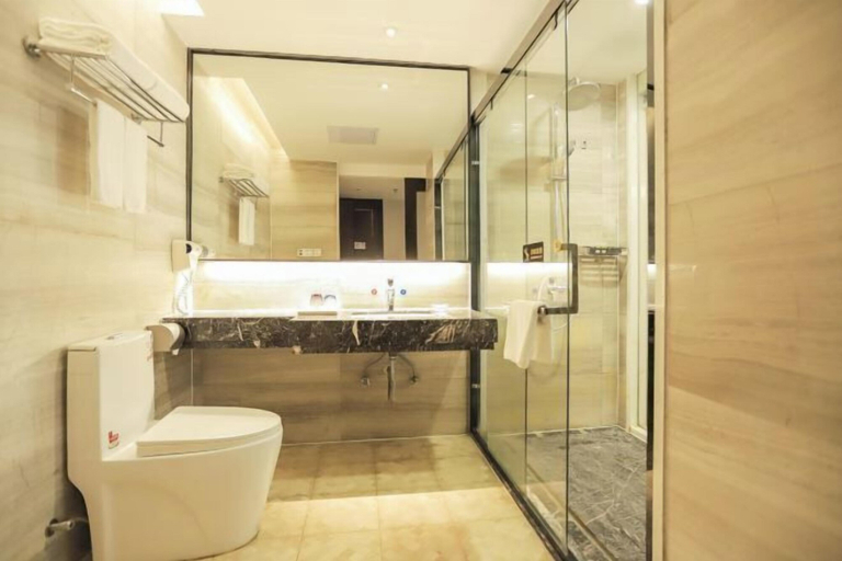 Bathroom 4, Huandu Around Capital Hotel, Shantou
