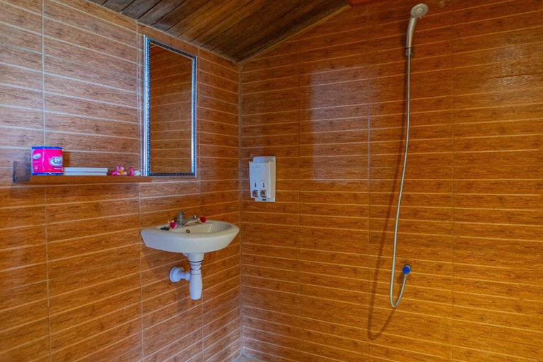 Bathroom, Manta Cottage Seaview Plus, Klungkung