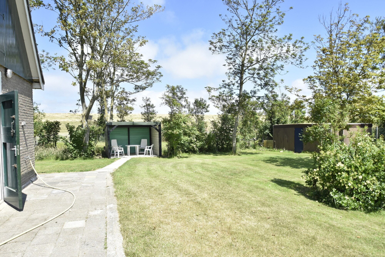 Garden 2, Apartment in Hippolytushoef for 2 Guest, Wieringen