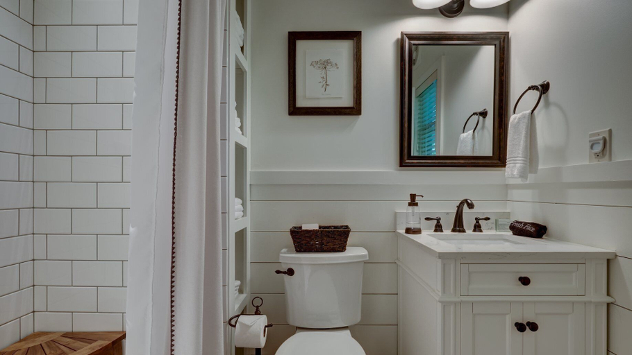Bathroom 3, Mountain Laurel Tree House, Macon