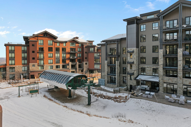 Exterior 2, 4 Bed 3.5 Bath Deer Valley Ski-in/ski-out 4 Bedroom Condo, Summit