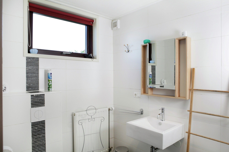 Bathroom 3, Farmhouse Appartment in Eede, Sluis