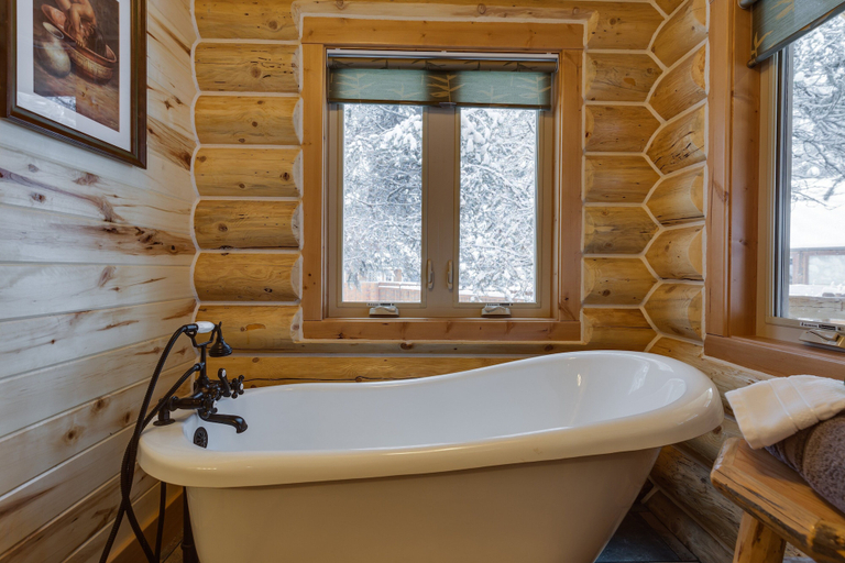 Interior 3, Lumberjack Lodge, Fremont