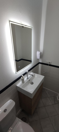 Bathroom 4, Samay Hostel Sevilla, Sevilla